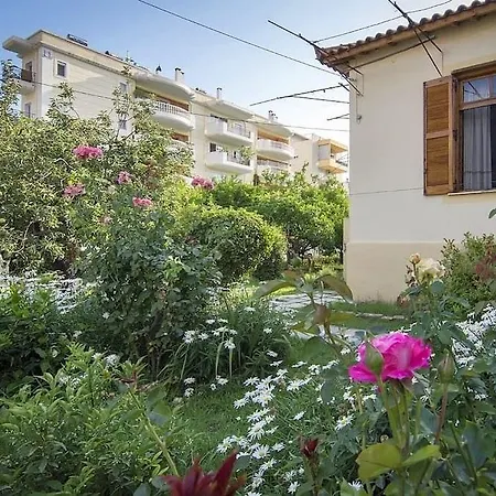 Traditional Near The And Center Vr 3* Kalamata
